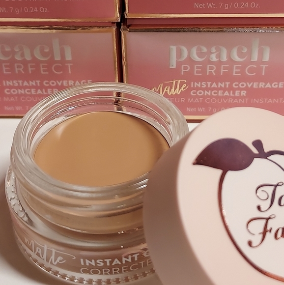 TOO FACED Peach Perfect Instant Coverage Concealer *ROSE TEA* - Picture 2 of 5
